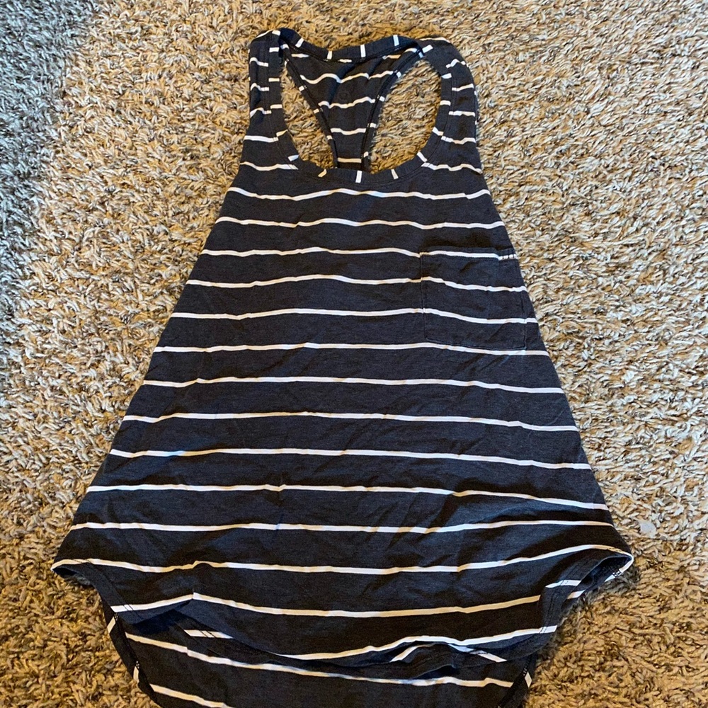 Lululemon tank